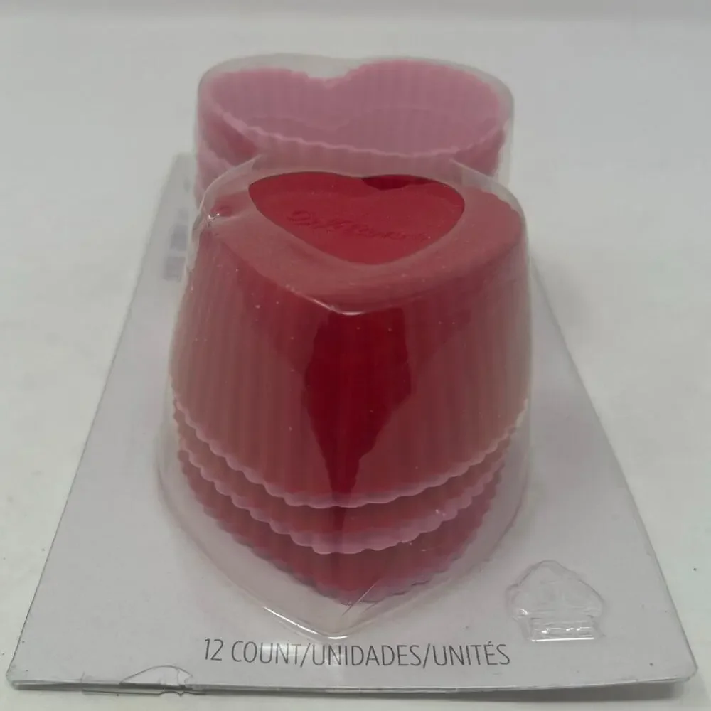 Wilton Silicone Baking Cups Heart Shape Red Pink Reusable‎ 12 Count